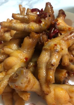 Hình của món Chân gà xả ớt.