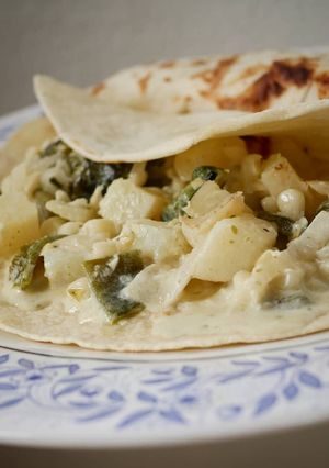 Una foto de Rajitas de chile poblano