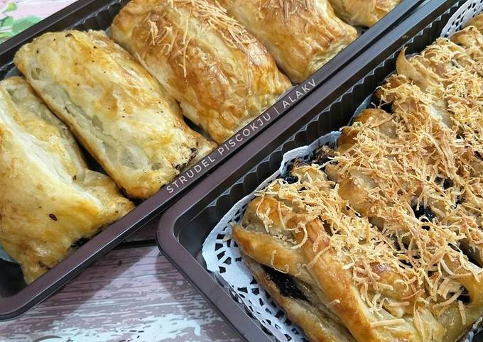 Langkah Mudah untuk Menyiapkan Strudel Pisang Coklat Keju, Sempurna