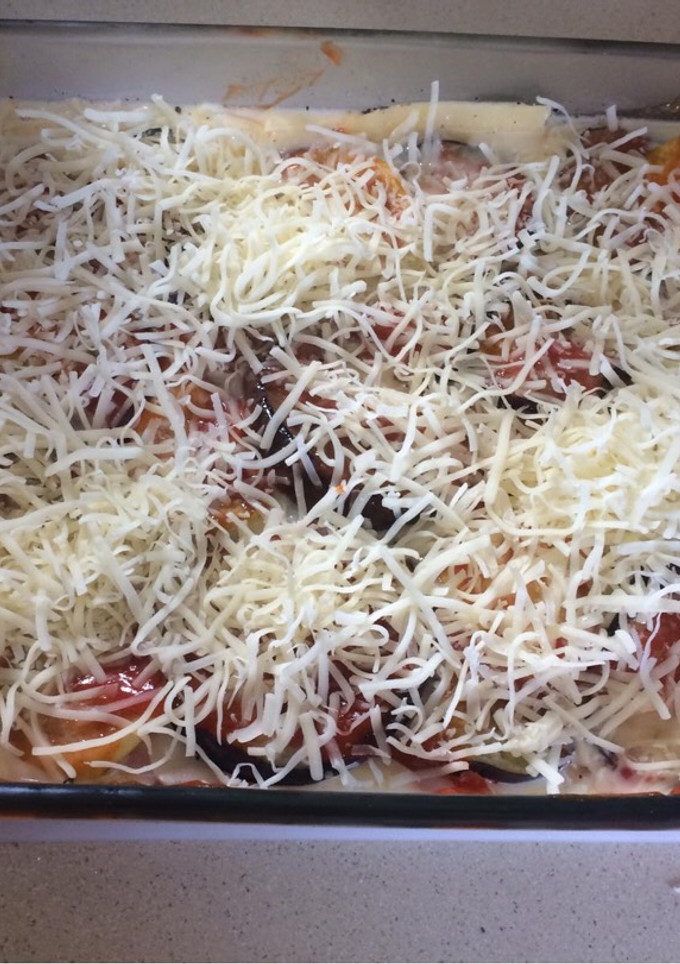 Una foto de Pastel de berenjenas y calabacín