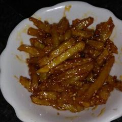 A picture of Special honey finger chips.