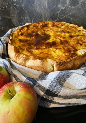 Une photo de 85 • 🥧 Tarte flan aux pommes Express 🍎