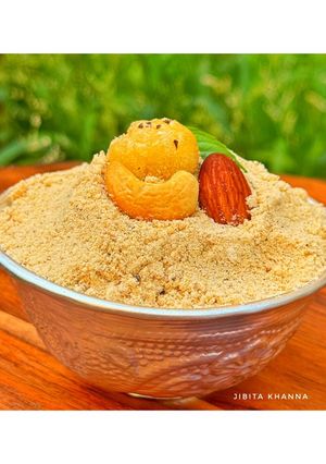 A picture of Aata Panjiri.
