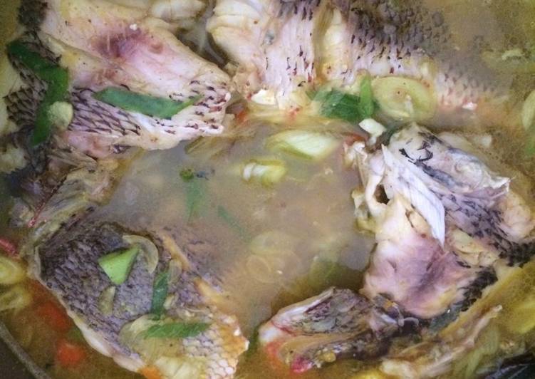 Cara Gampang mengolah Sup ikan bumbu kuning Lezat