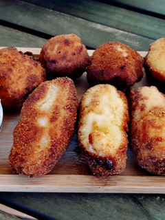 Una foto de Croquetas de jamón caseras