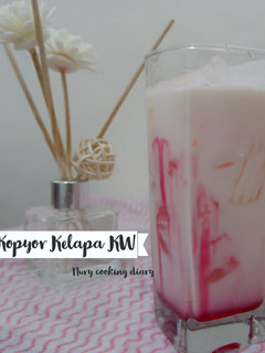 Foto resep Es kopyor kelapa KW (menu buka puasa simple)