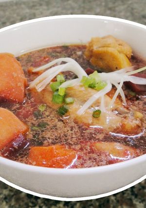 Hình của món Gà hầm rau củ.