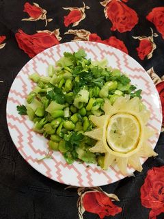 عکسی از دستور سالاد باقلا و کرفس