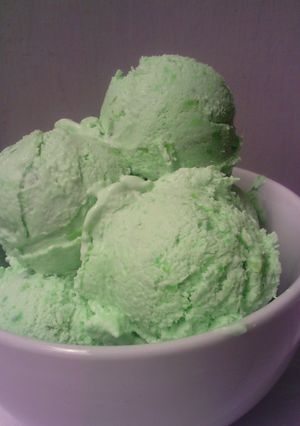 A picture of Avocado Ice Cream.