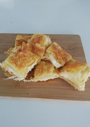 Φωτογραφία της συνταγής Mπουγάτσα με κρέμα τυριού και σπιτικό φύλλο