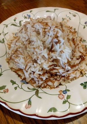 Una foto de Pilaf de arroz comida Armenia por $35