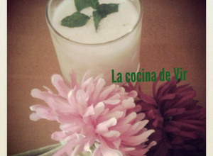 Foto principal de Ajo blanco, gazpacho de almendras