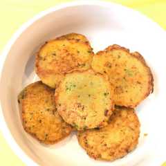 A picture of Salmon Patty - MPASI 8 bulan BLW.