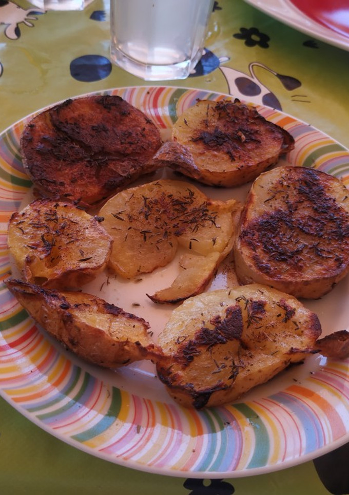Una foto de Patatas especiadas. Receta fit