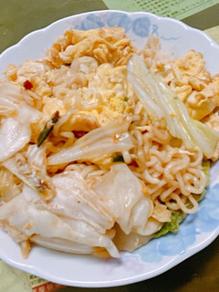 炒泡麵 的食譜成品照片
