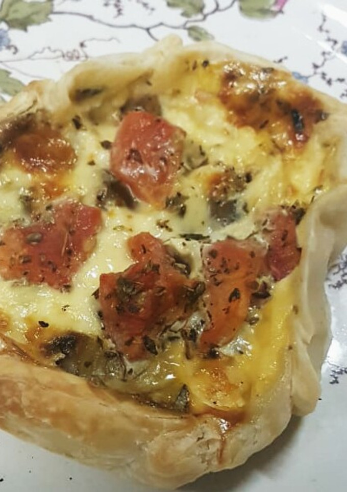 Una foto de Tartitas de berenjena y tomate
