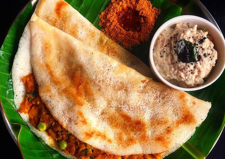 Recipe of Any-night-of-the-week Crispy Ghee Masala Dosa