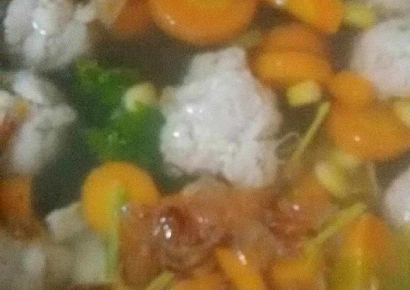 Sop bola bola ayam