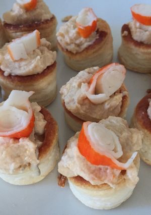 Foto principal de Volovanes con crema de gulas y cangrejo