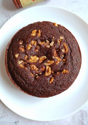 A picture of Chocolate walnut cake.
