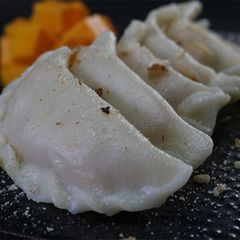 A picture of Steamed Mango Dumplings.