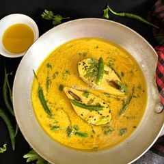 Kacha Shorshe Ilish (Raw Hilsa Fish in Mustard Gravy - Bong style) A picture of Kacha Shorshe Ilish (Raw Hilsa Fish in Mustard Gravy - Bong style).