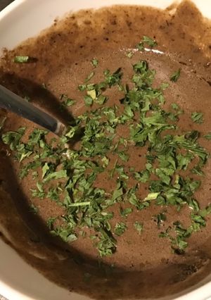Une photo de Sauce salade à la moutarde douce,tapenade noire et melfor