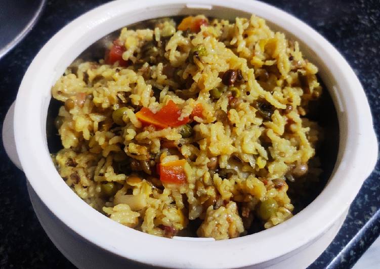 Mix millet khichdi with vegetables