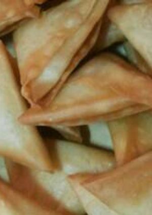 صورة لوصفة سمبوسك بالموز و الموزاريلا