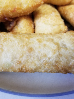 A picture of Crab Rangoon Egg Rolls.