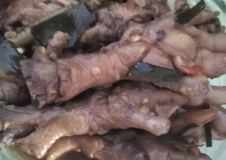 Oseng ceker pedas manis