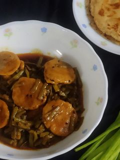 ગવાર ઢોકળીનું શાક (Gavar Dhokli Shak Recipe In Gujarati) રેસીપી મુખ્ય ફોટો