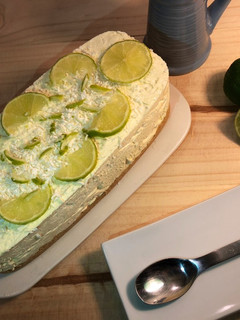 Una foto de Pastel frío de limón 🍋
