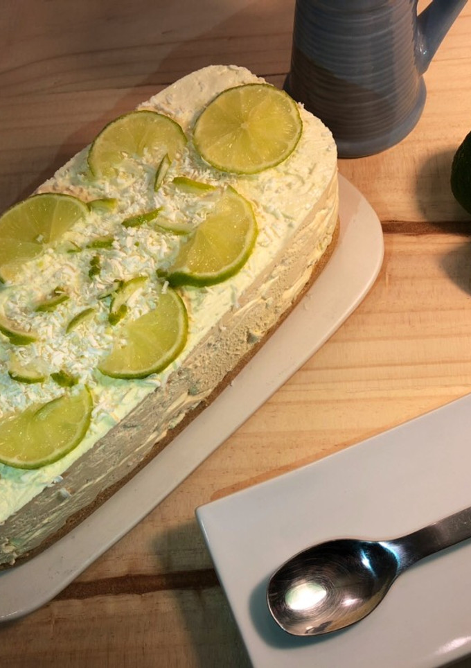 Una foto de Pastel frío de limón 🍋