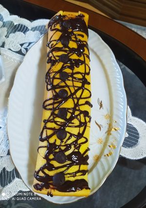 O poză a rețetei Ruladă cu halva și banană.