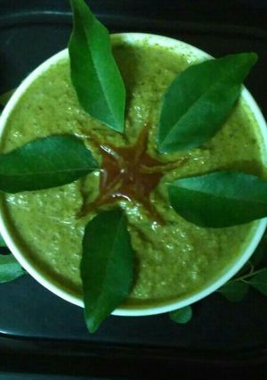 A picture of Curry leaves chutney.