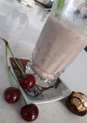 عکسی از دستور اسموتی طالبی و موز