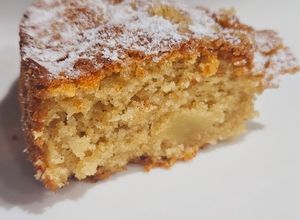 Una foto de TORTA MATERA DE MANZANA Y NARANJA ♥️