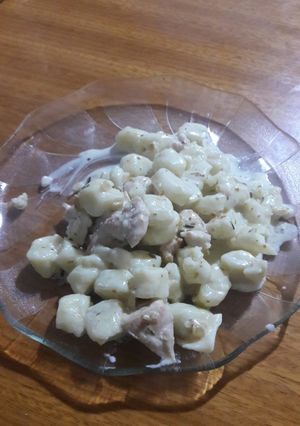 Una foto de Salsa rápida de crema y pollo