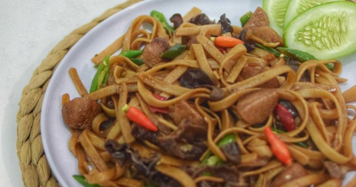 Resep Spaghetti Goreng oleh kreasivinagoest Cookpad