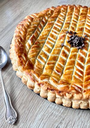 Une photo de Pithiviers ou Galette des rois poire chocolat