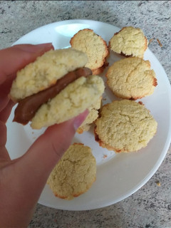 Una foto de Alfajores de coco 👌