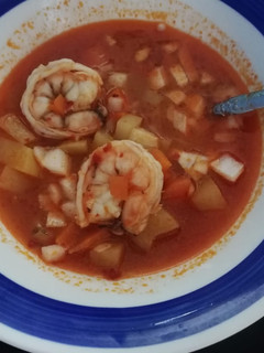 Una foto de Caldo de camarón