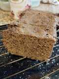 Budín de Porotos negros y cacao amargo, en microondas