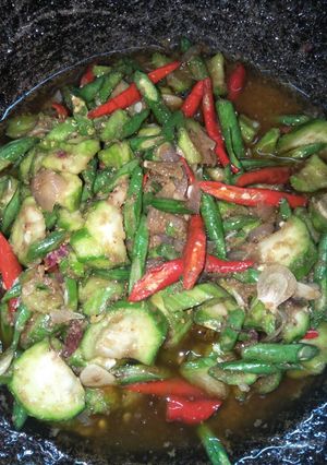 Foto resep Oseng oyong kaldu kepala udang