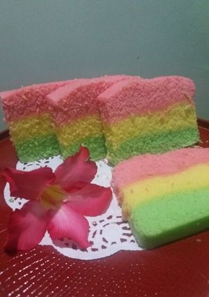 Foto resep Bolu Kukus Pelangi /Pandan Ombre