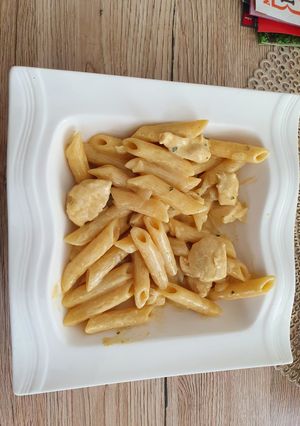 A picture of Honey chicken Penne (15 minutes).