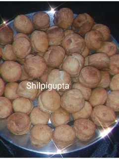 मैदा के मीठे बिस्कुट(maide ke meethe biscuite recipe in hindi) रेसिपी मुख्य फोटो