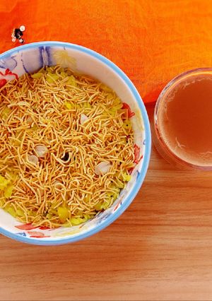 A picture of Kanda batata poha.