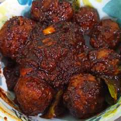 Bola daging sambel rujak রেসিপির প্রধান ছবি